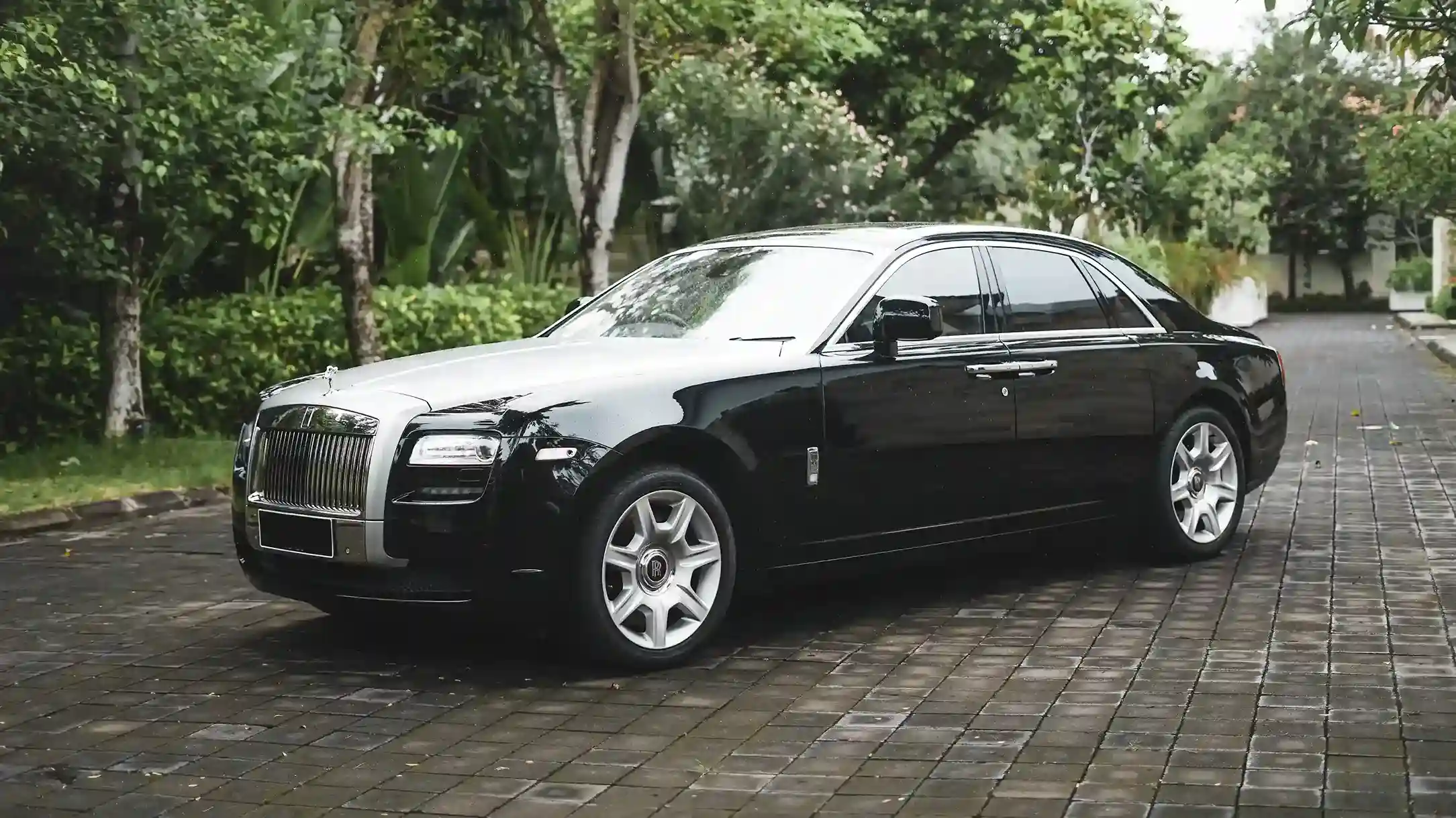 Private chauffeur transfers